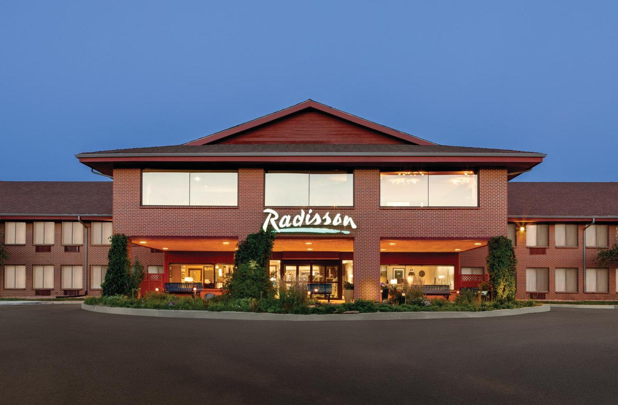 Radisson Hotel Colorado Springs Airport Exterior photo