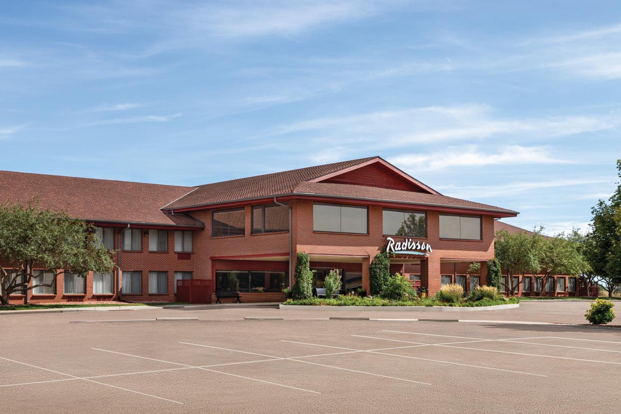 Radisson Hotel Colorado Springs Airport Exterior photo